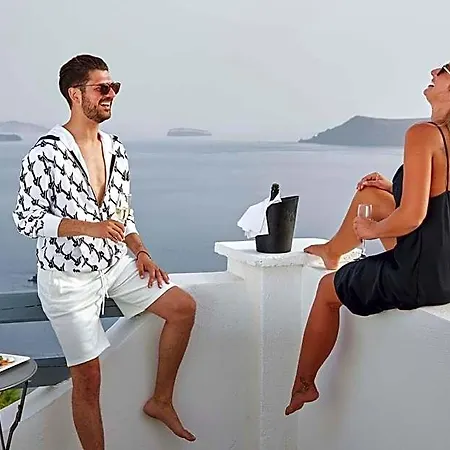 Mr And Mrs White Oia - Santorini 4*
