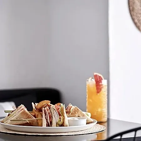 ホテル Mr And Mrs White Oia - Santorini 4*